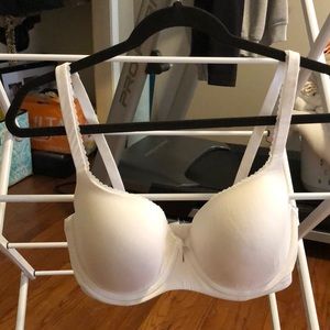 Victoria’s Secret Body By Victoria Lined Demi bra